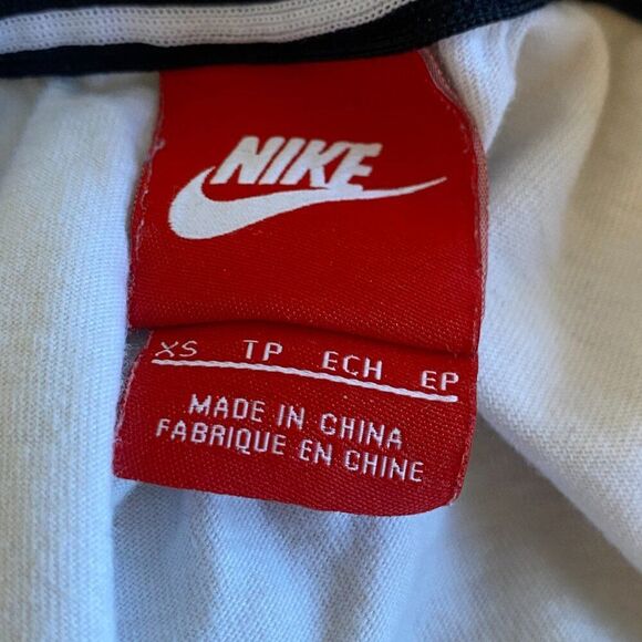 2/$15 Nike Crew Neck Just Do It 3/4 Sleeve Top Black & White Tee‎ Size XS - Picture 2 of 4